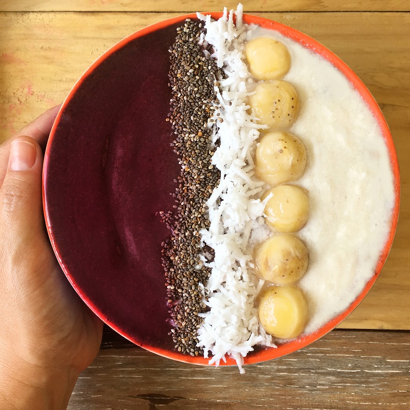 Bowl de açaí com creme de cupuaçu