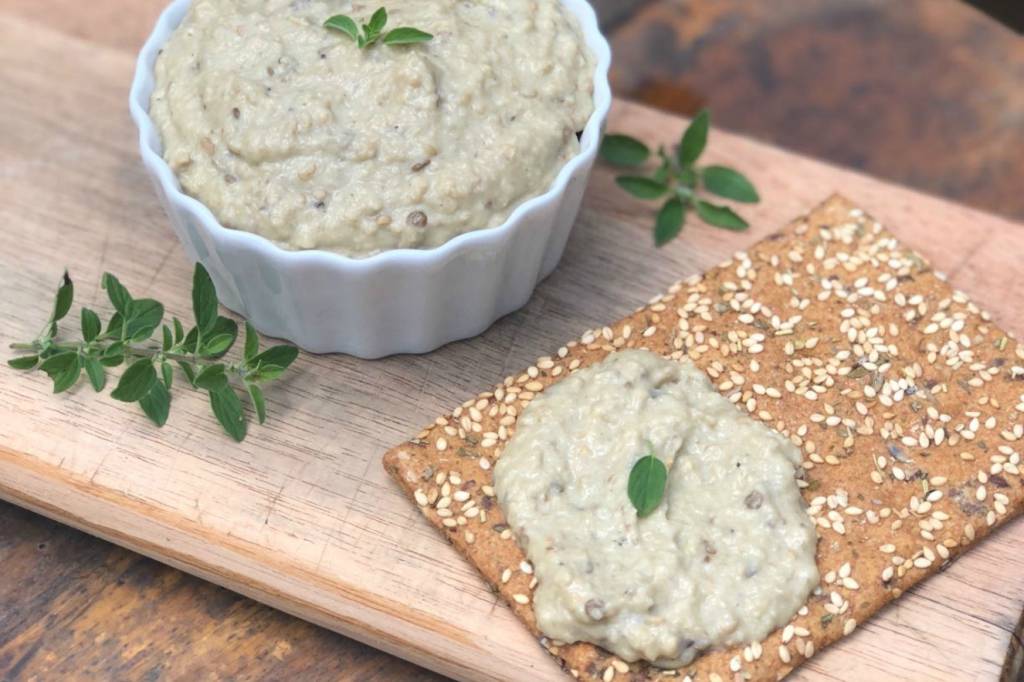 Babaganuche com biomassa de banana verde