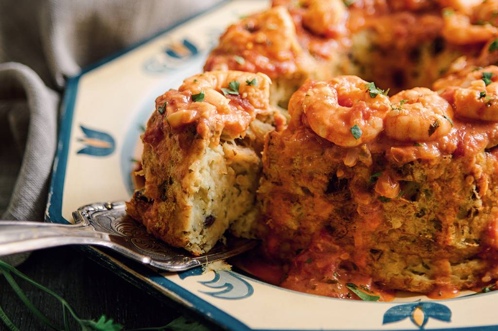 Bolo de bacalhau com camarão