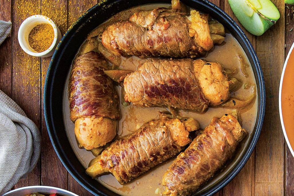 Bife à role de frango ao curry