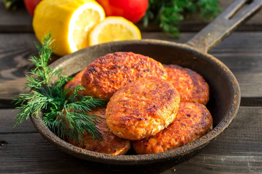 Bolinho de salmão