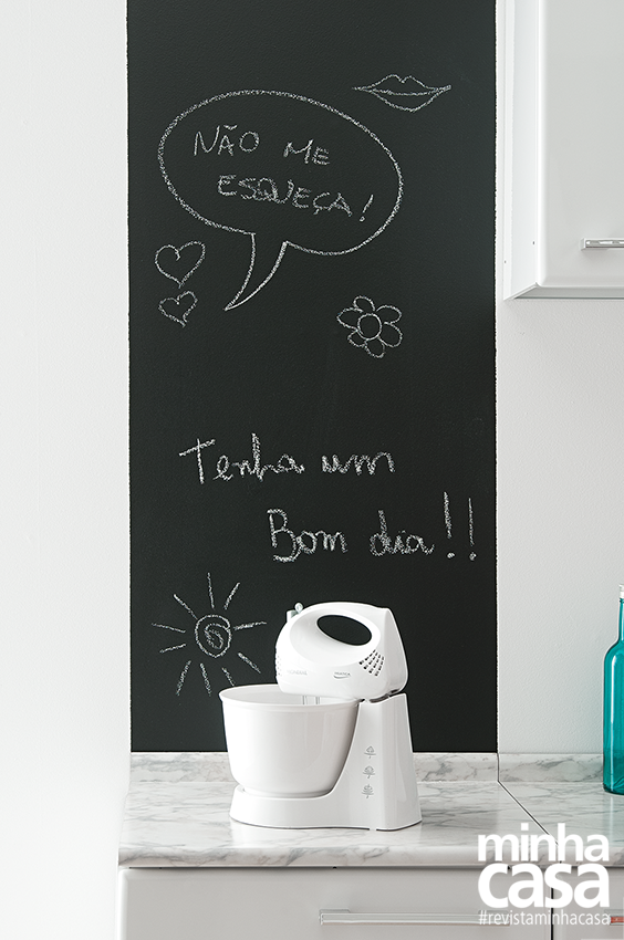 cozinha-com-decoracao-vermelha-e-branca-3