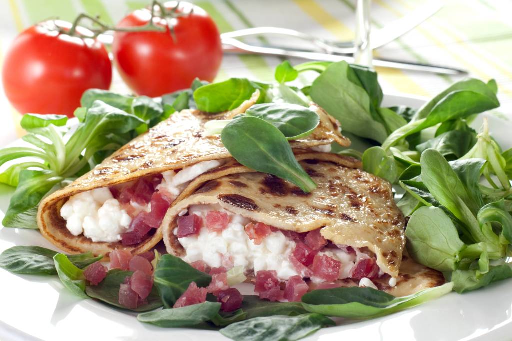 Crepe de creme de emmental e presunto de parma