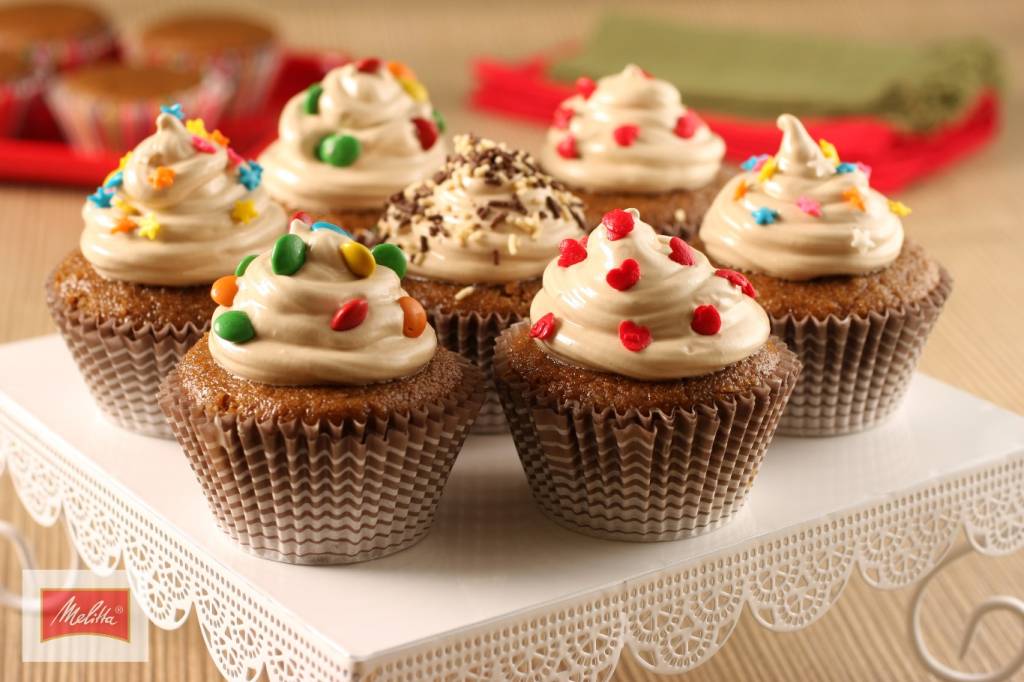 Cupcake de banana, aveia e café