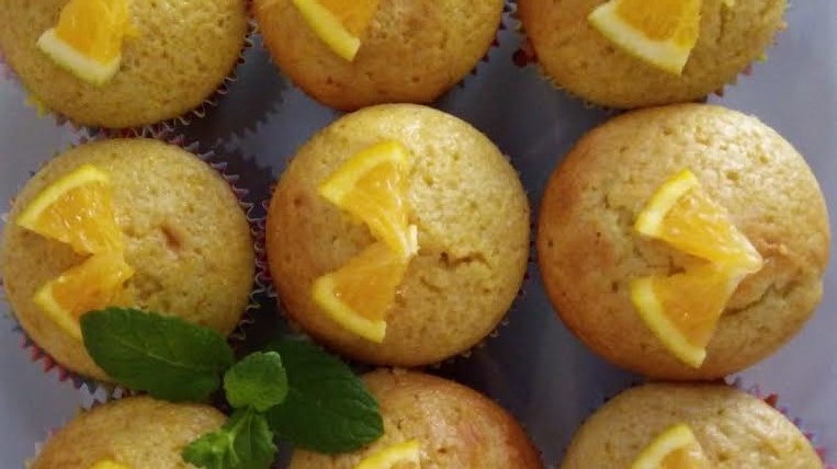 Este cupcake de laranja é rico em fibras e está liberado na dieta