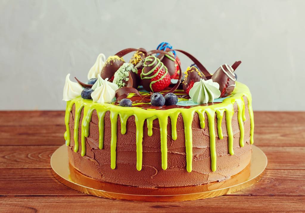 Dripping cake (bolo pingando)