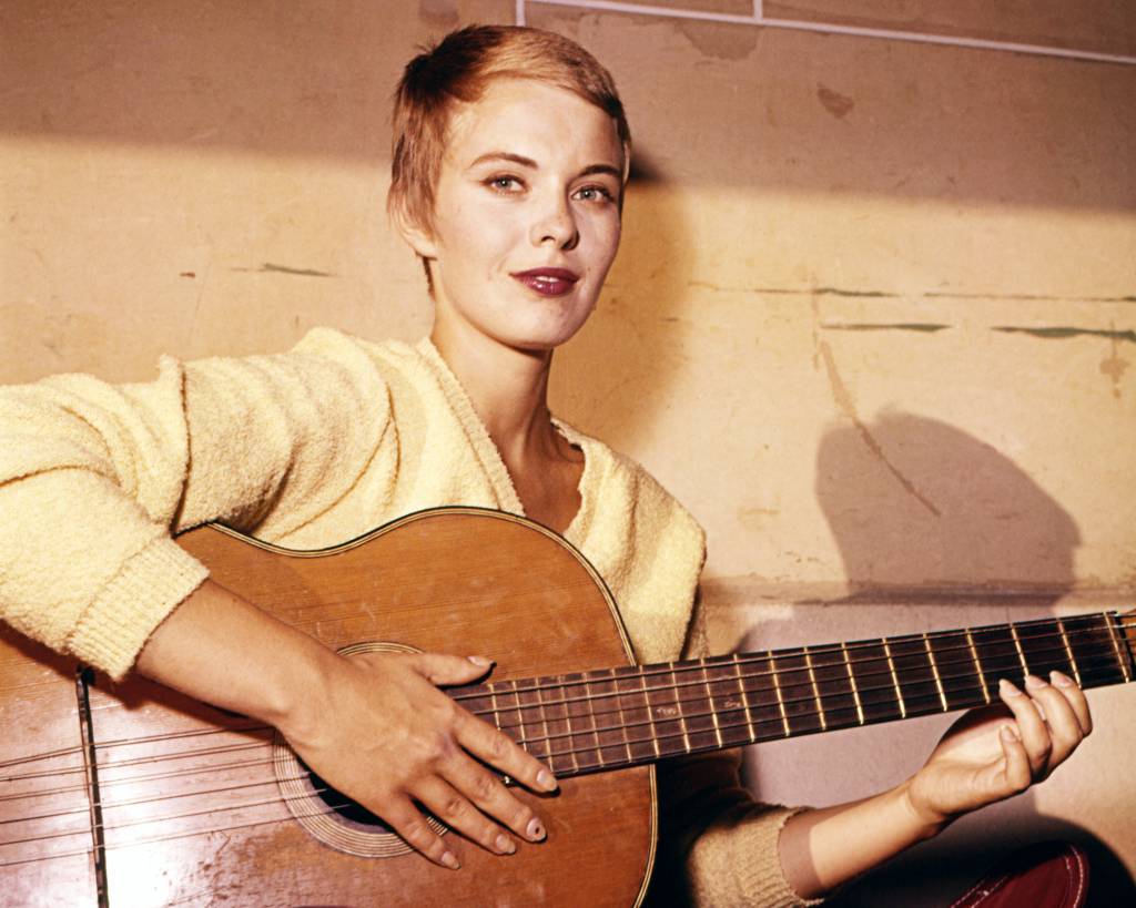 Calúnia e perseguição: a participação do FBI na morte da atriz Jean Seberg