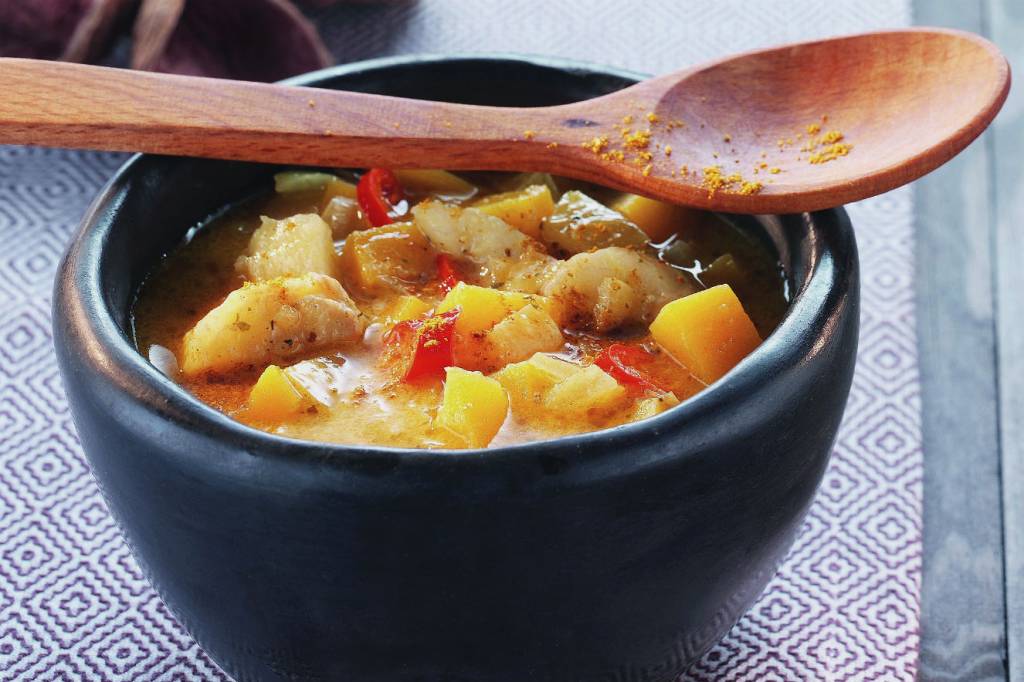 Moqueca capixaba com banana-da-terra