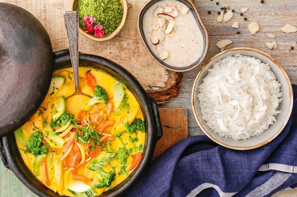 Moqueca de legumes com pirão de castanha