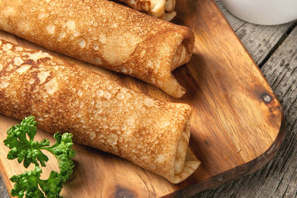 Panqueca low carb com frango