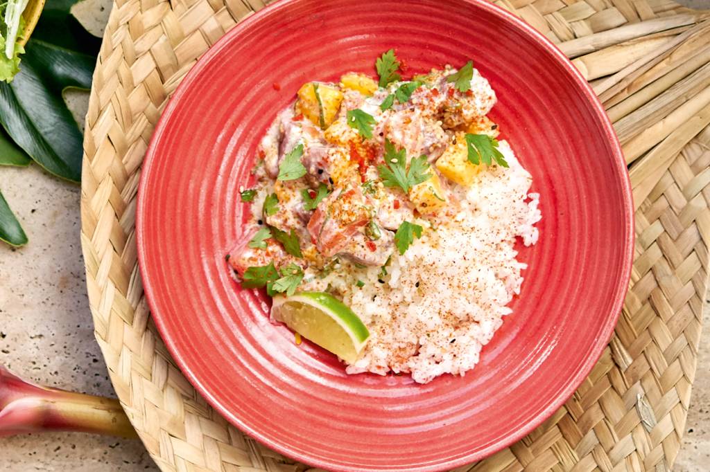 Poke misto de atum e salmão