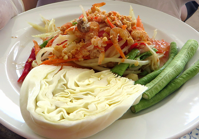 Salada tailandesa Som Tam