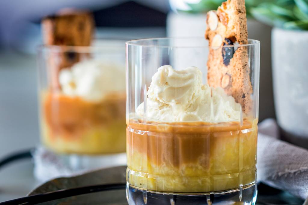 Doce de leite com banana e biscotti