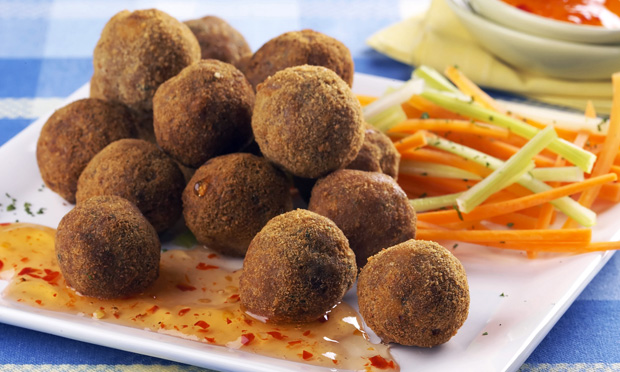Almôndegas com legumes