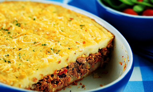 Assado de batata com atum