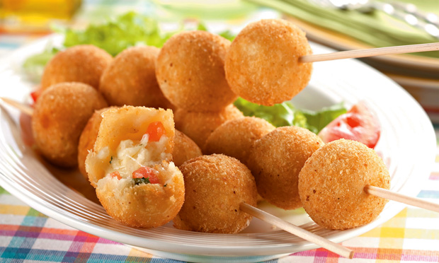 Bolinhas de batata recheadas