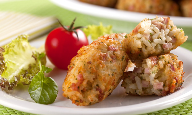 Bolinho de arroz com presunto