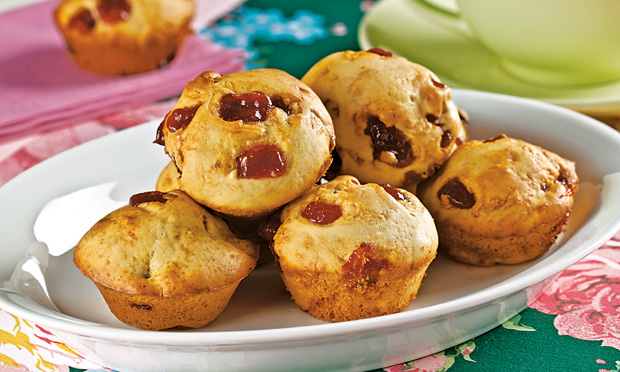 Bolinho de chuva assado com goiabada