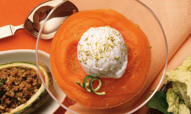 Bolinho nevado com creme de mamão