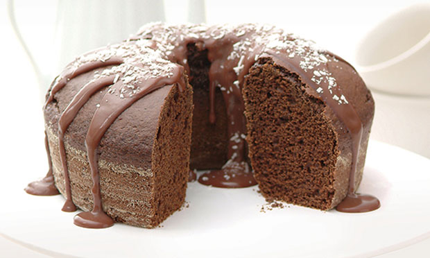 Bolo de alfarroba sem glúten e sem lactose