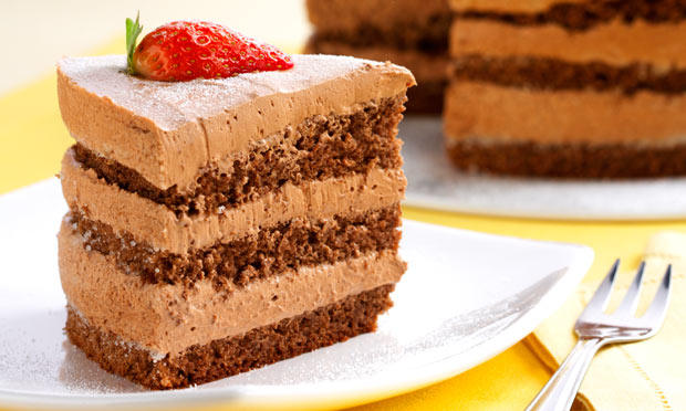 Bolo de chocolate em camadas