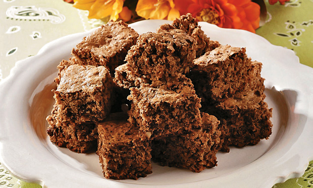 Bolo de amendoim com chocolate