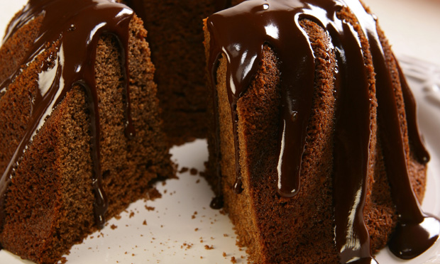 Bolo de café e chocolate