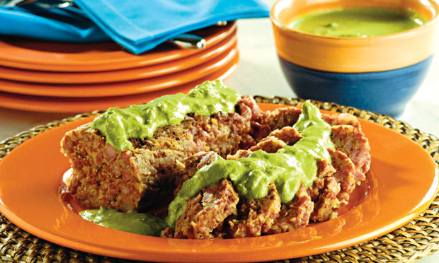 Bolo de Carne com molho de Agrião