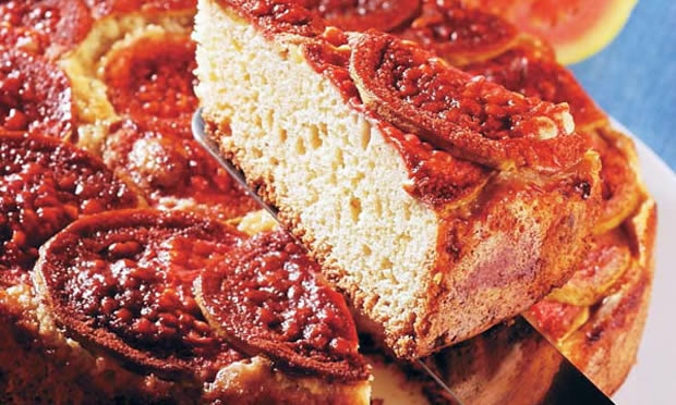 Bolo de goiaba