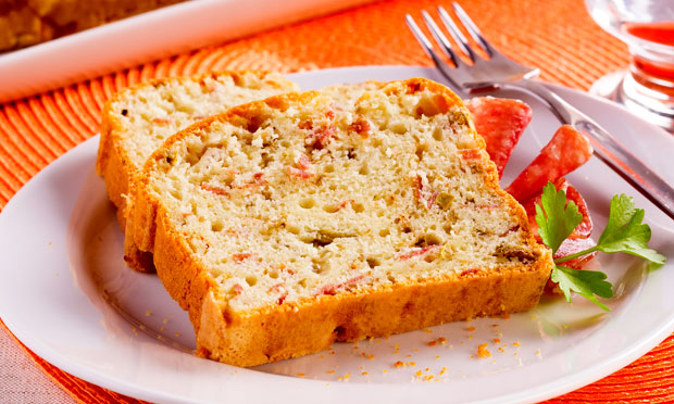 Bolo de salame