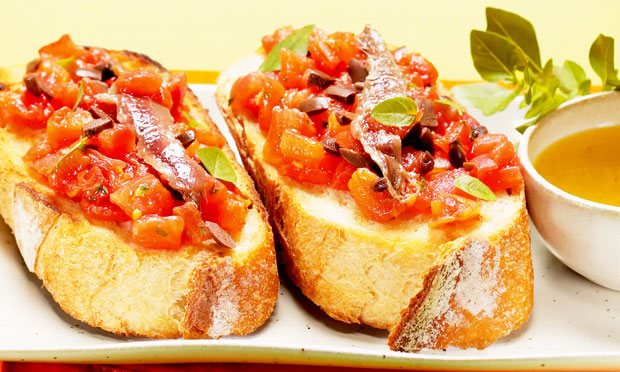 Bruschetta de tomate com anchova