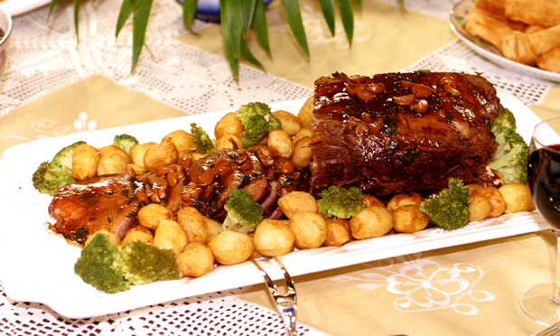 Carne assada ao molho ferrugem