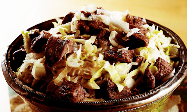 Carne em Cubos com Repolho