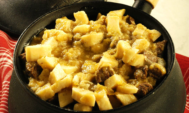 Carne de panela com batata-doce