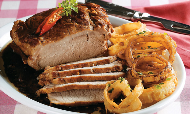 Carne picante com anéis de cebola