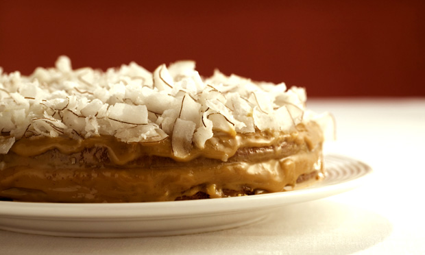 Cocada branca e doce de leite