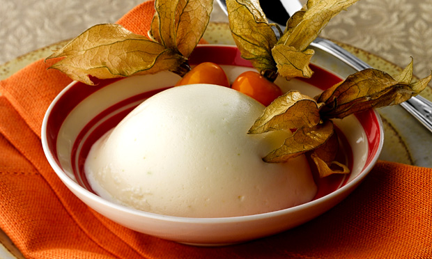 Creme bávaro com pão de ló