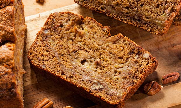 Bolo de frutas secas e goji berry