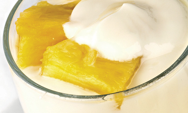 Abacaxi refrescante com iogurte