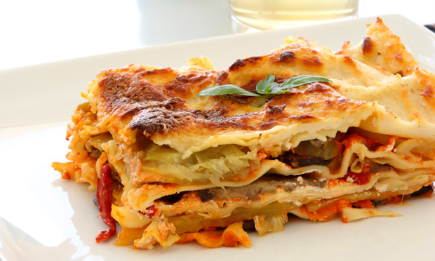 Lasanha de berinjela e tofu com proteína de soja