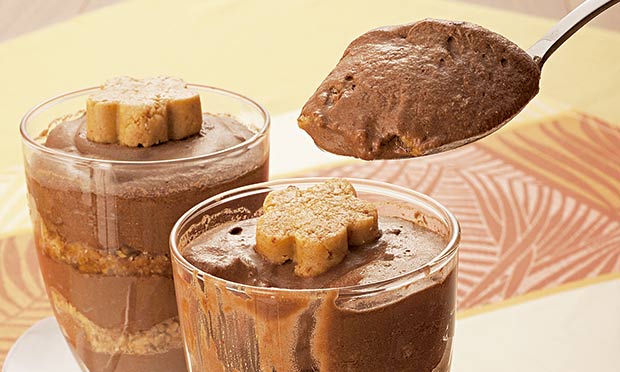 Musse de chocolate com paçoca