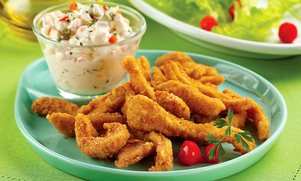 Dobradinha empanada com molho tártaro