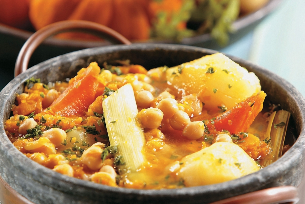 Ensopado de legumes com grão-de-bico
