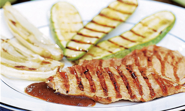 Escalope grelhado com abobrinha