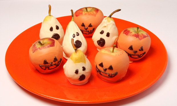 Fantasmas e abóboras de frutas
