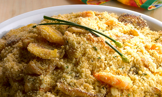 Farofa de banana com camarão