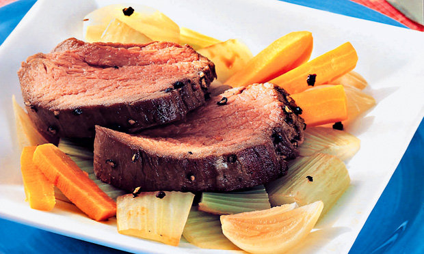 Filé com manteiga aromática