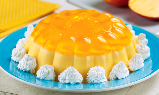 Flã de gelatina de abacaxi e leite condensado