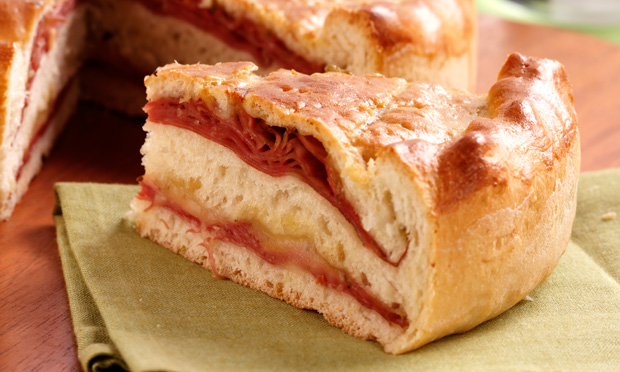 Foccacia de mortadela