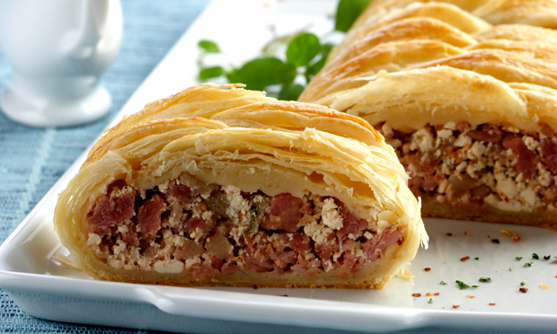 Folhado de lingüiça e ricota